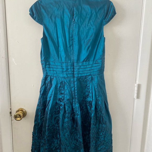 Teal Cocktail dress with floral accents - Picture 4 of 4